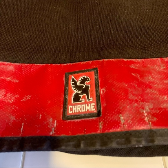 Chrome Industries Messenger Bag - Picture 4 of 9